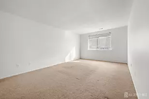 823 Edison Glen Terrace, Edison, NJ 08837 - Photo 9