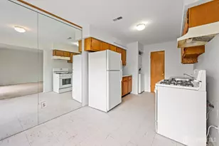 823 Edison Glen Terrace, Edison, NJ 08837 - Photo 7