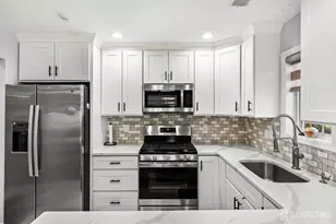 53 Winthrop Rd, Monroe Township, NJ 08831 - Photo 13