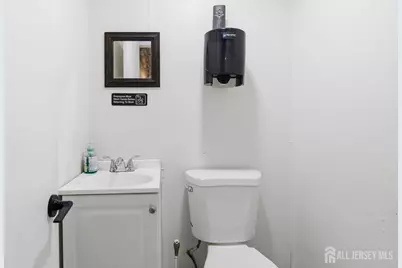 999 Amboy Avenue, Edison, NJ 08837 - Photo 11