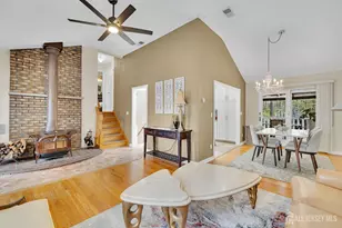 242 Amherst Ave, Colonia, NJ 07067 - Photo 9