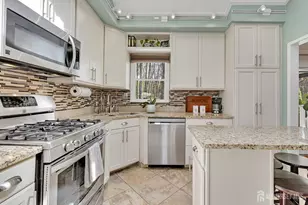242 Amherst Ave, Colonia, NJ 07067 - Photo 13