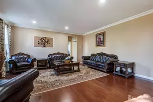 27 Potomac Ave, Monroe Township, NJ 08831 - Photo 9