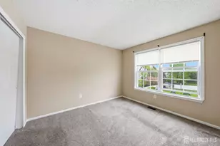 28 Inverness Dr, Edison, NJ 08820 - Photo 7