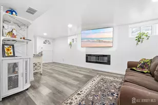 25 Florida Grove Rd, Woodbridge Township, NJ 08832 - Photo 23