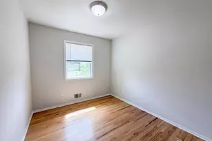 19 Central Ave, East Brunswick Township, NJ 08816 - Photo 15