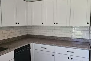 405 Cynthia Ct, South Brunswick Township, NJ 08540 - Photo 7