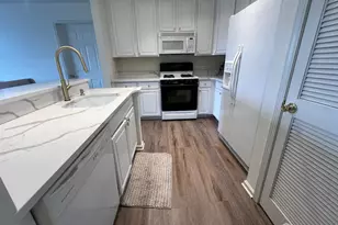 358 Rector St, Perth Amboy, NJ 08861 - Photo 5