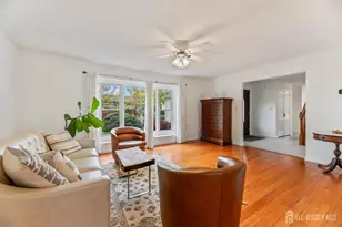 19 Aspen Cir, Edison, NJ 08820 - Photo 5