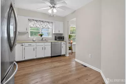 4-B James Polk Court, Monroe Township, NJ 08831 - Photo 9