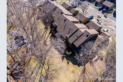 133 Oakmont Court, Edison, NJ 08820 - Photo 9