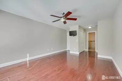 133 Oakmont Court, Edison, NJ 08820 - Photo 29