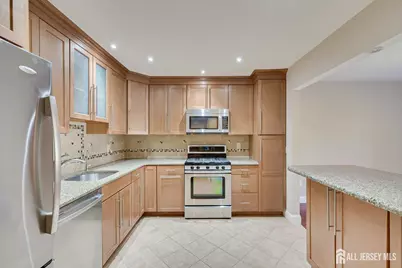 133 Oakmont Court, Edison, NJ 08820 - Photo 25