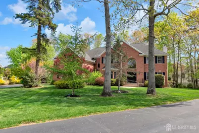 23 Yellowstone Drive, Old Bridge Township, NJ 08857 - Photo 5