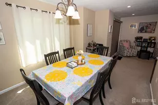 43 Farnham Square, Sayreville, NJ 08859 - Photo 11
