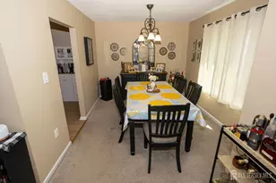 43 Farnham Square, Sayreville, NJ 08859 - Photo 9
