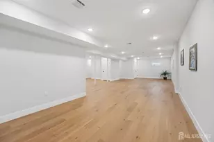 75 Jefferson Blvd, Edison, NJ 08817 - Photo 53