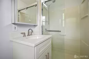 17 Green Hills Rd, East Brunswick Township, NJ 08816 - Photo 15