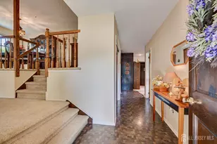 4 Caldwell Ct, East Brunswick Township, NJ 08816 - Photo 9