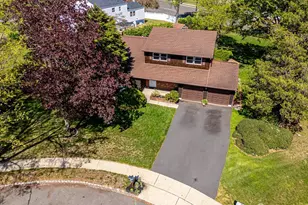 4 Caldwell Ct, East Brunswick Township, NJ 08816 - Photo 5