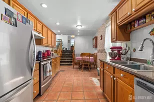 28 Wildwood Ave, Fords, NJ 08863 - Photo 17