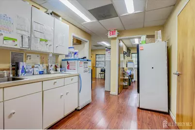 206 Bridge Street, Metuchen, NJ 08840 - Photo 19