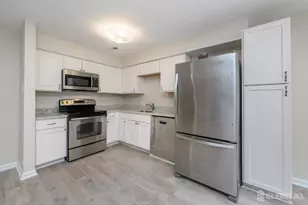 17 Chelmsford Ct, Evesham, NJ 08053 - Photo 7