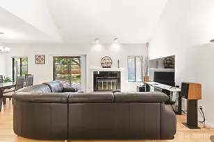 98 Park Gate Dr, Edison, NJ 08820 - Photo 5