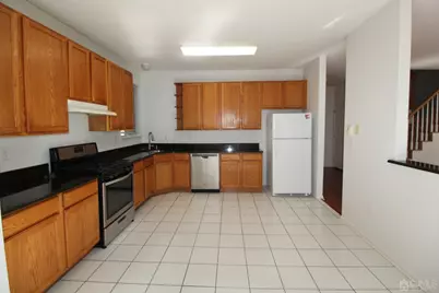 27 Pin Oak Drive, North Brunswick Township, NJ 08902 - Photo 5