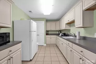 49 Liddle Ave, Edison, NJ 08837 - Photo 17