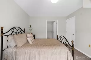 49 Liddle Ave, Edison, NJ 08837 - Photo 9