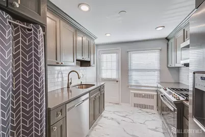 29-B Garfield Park, Edison, NJ 08837 - Photo 9