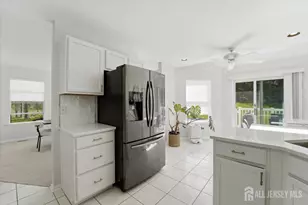 109 Castle Pointe Blvd, Piscataway Township, NJ 08854 - Photo 15