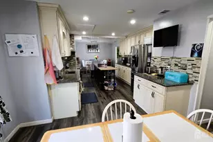 7 Stradford Rd, Sayreville, NJ 08859 - Photo 9