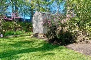 51 Salem Ct, Metuchen, NJ 08840 - Photo 21