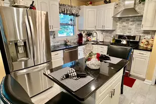 51 Salem Ct, Metuchen, NJ 08840 - Photo 11