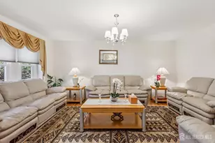8 Constitution Ct, East Brunswick Township, NJ 08816 - Photo 11