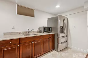8 Constitution Ct, East Brunswick Township, NJ 08816 - Photo 49