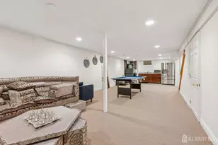 8 Constitution Ct, East Brunswick Township, NJ 08816 - Photo 47