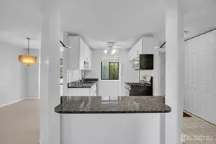 9 Carriage Pl, Edison, NJ 08820 - Photo 3