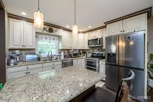 315 S 19th Ave S, Manville, NJ 08835 - Photo 7