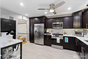 25 Carmel Ct, Old Bridge Township, NJ 08857 - Photo 5
