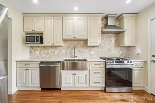 2 Marc Ct, Edison, NJ 08820 - Photo 13