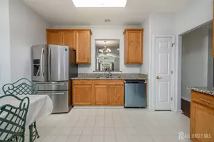 70 Vineyard Ct, Monroe Township, NJ 08831 - Photo 11