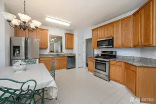 70 Vineyard Ct, Monroe Township, NJ 08831 - Photo 13