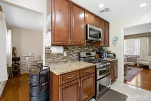 34 Ventnor Dr, Edison, NJ 08820 - Photo 11