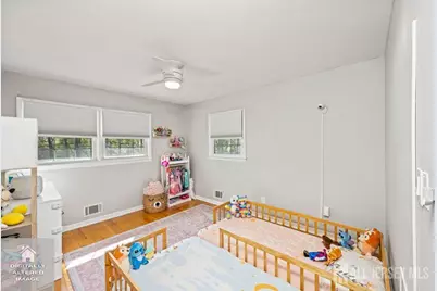 158 Grandview Avenue, Edison, NJ 08837 - Photo 17