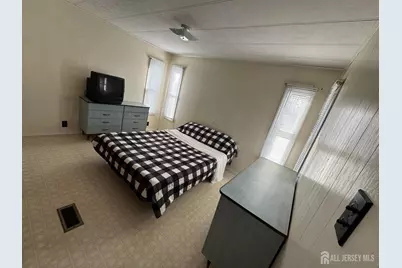 9 Sams Court, Hazlet Township, NJ 07730 - Photo 7