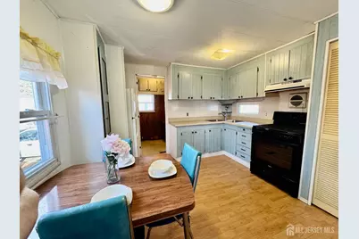 9 Sams Court, Hazlet Township, NJ 07730 - Photo 5