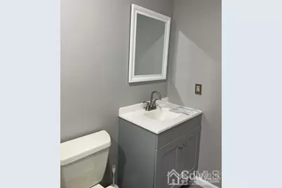 102 Albury Way, North Brunswick Township, NJ 08902 - Photo 5